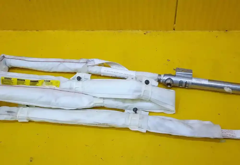 8569624 штора подушек безопасности BMW 5 E60 E61 2006