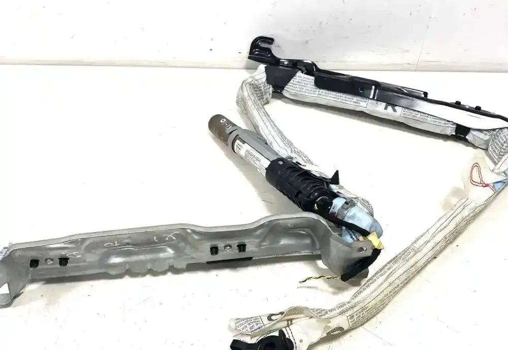 10B104AB0297A штора подушек безопасности BMW X1 E84 2010
