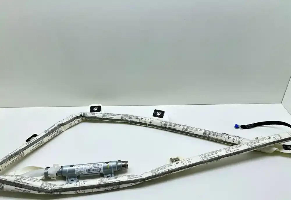 606037200 штора подушек безопасности Mercedes-Benz C W204 2010