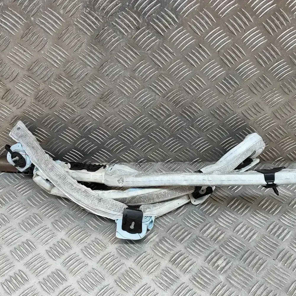 2996168 штора подушок безпеки BMW 1 E82 E88 2013