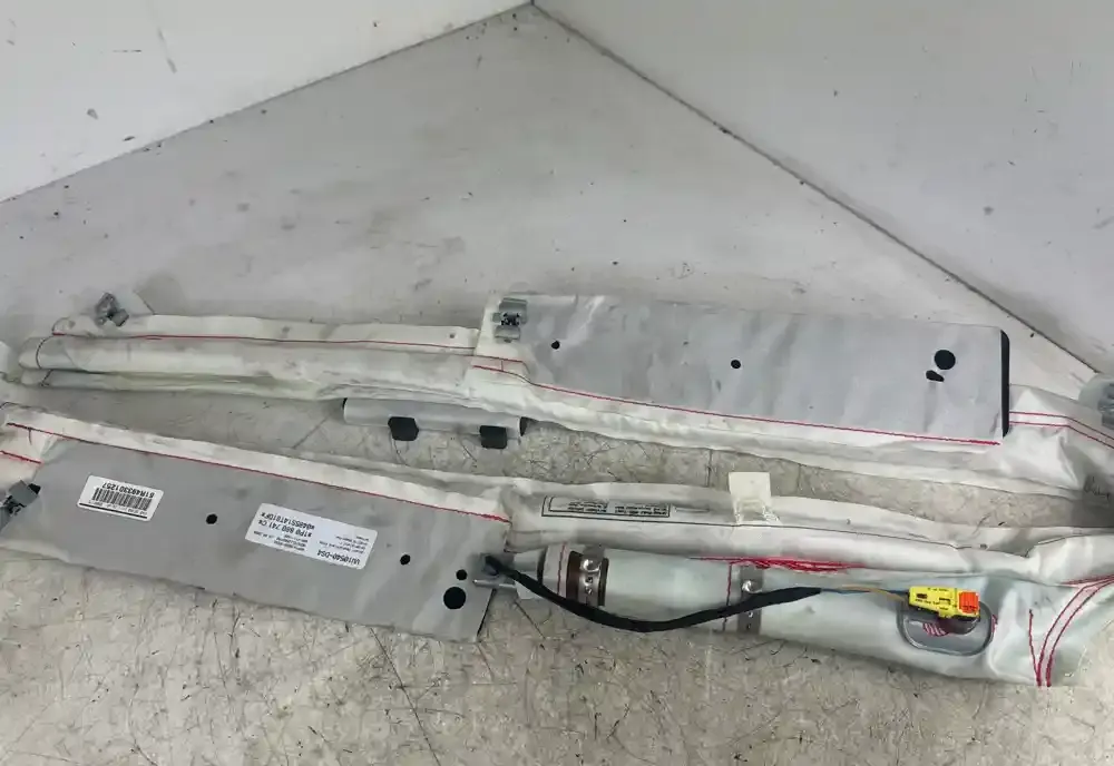 1P0880741C штора подушек безопасности Seat Leon (1P) 2010