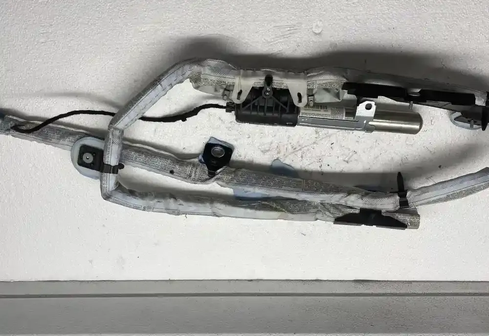 84696664503A штора подушок безпеки BMW 3 E90 E91 2008