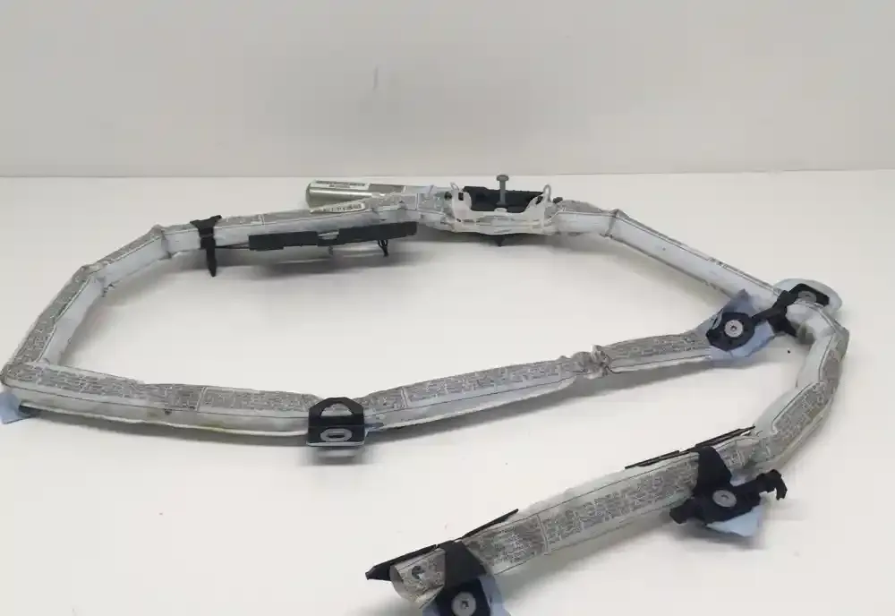8569666 штора подушек безопасности BMW 3 E90 E91 2007