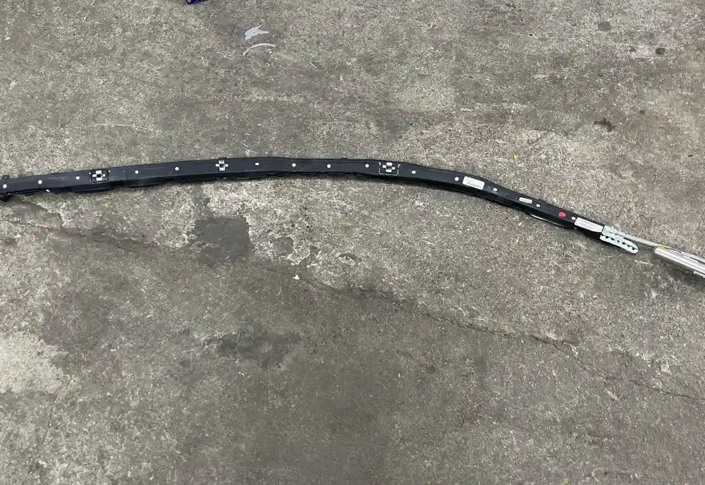 30346085K штора подушок безпеки Mercedes-Benz R W251 2007