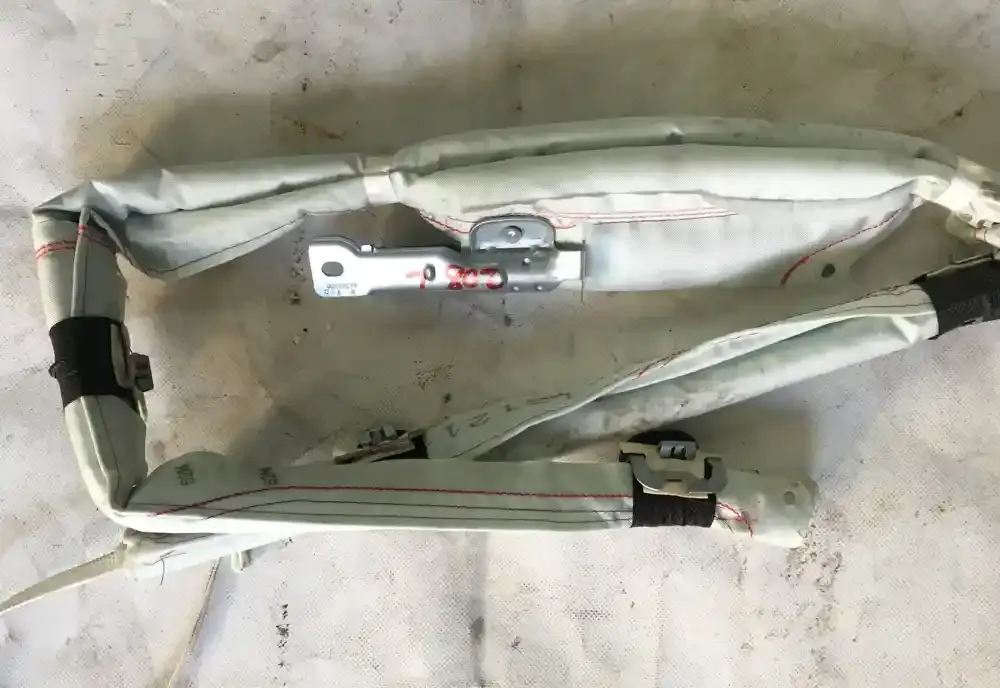 9804092380 штора подушок безпеки Peugeot 208 2013