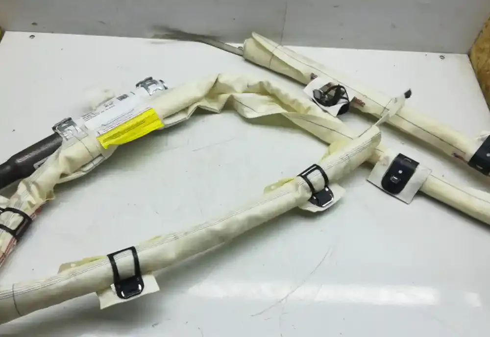 048RAD02X14G штора подушек безопасности Skoda Superb B6 (3T) 2011