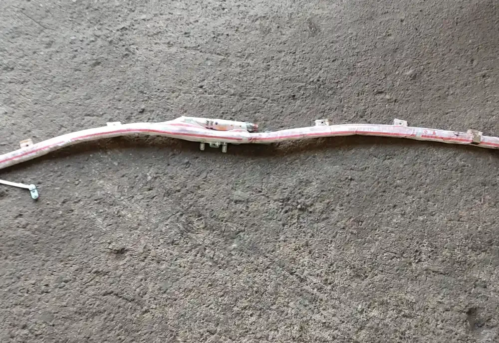 FN1R1029500120 штора подушек безопасности BMW 5 F10 F11 2011