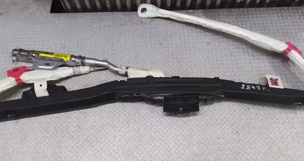 570760700H штора подушок безпеки Saab 9-3 Ver2 2004