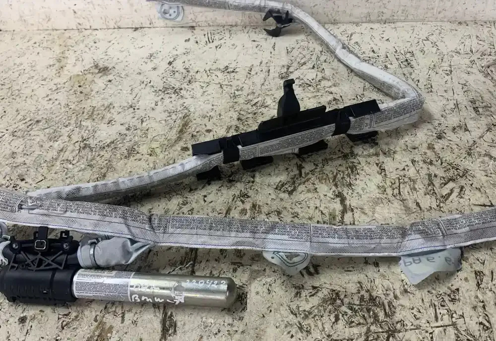 30355259A штора подушок безпеки BMW 1 E81 E87 2004