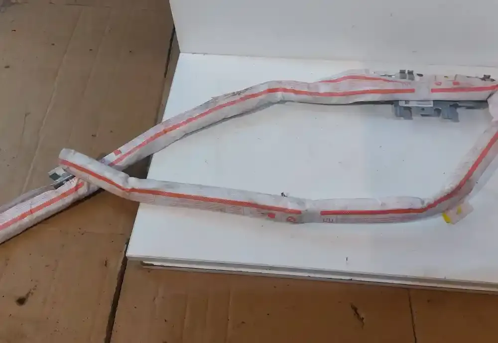 11B241WT0280 штора подушек безопасности BMW 5 F10 F11 2011
