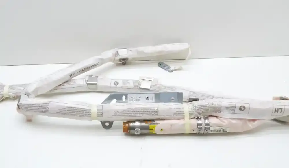 84911416710 штора подушек безопасности BMW 7 F01 F02 F03 F04 2010