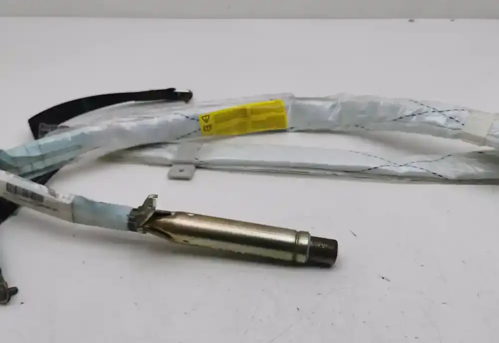 95700001004R штора подушок безпеки BMW 5 E39 2002