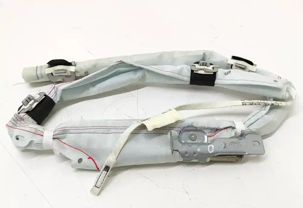 3045005 штора подушек безопасности Peugeot 208 2013