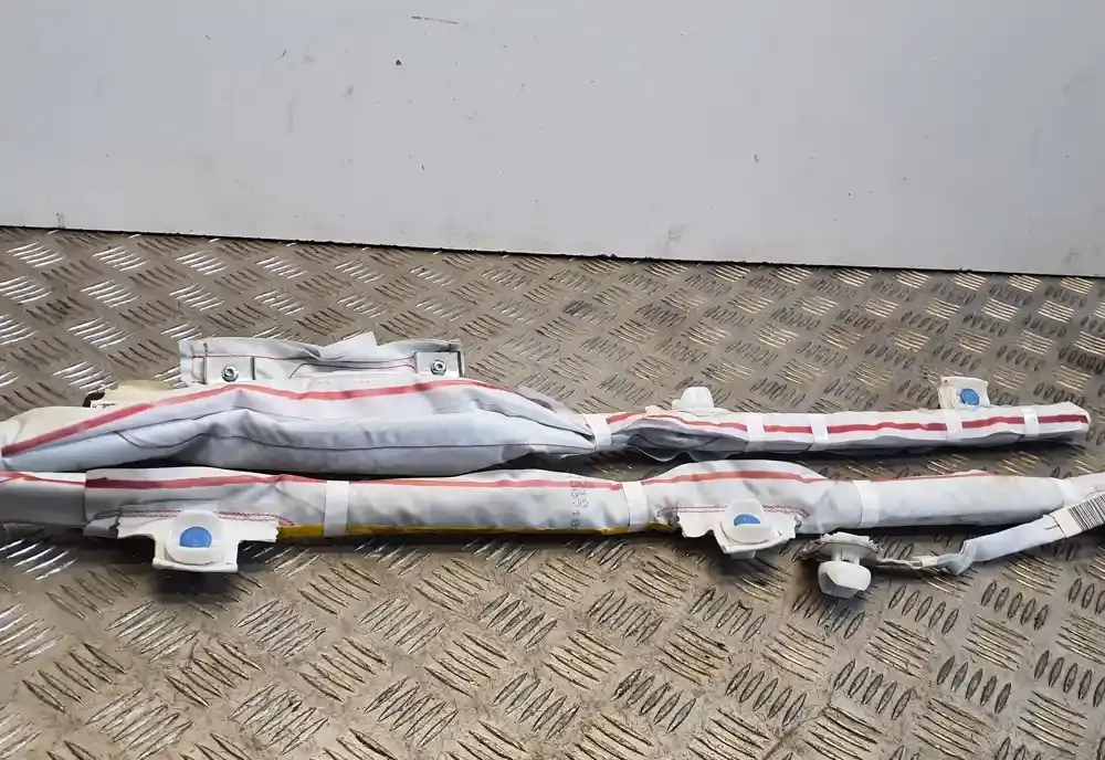 ABJB78A11PTZ штора подушек безопасности Toyota Yaris 2012