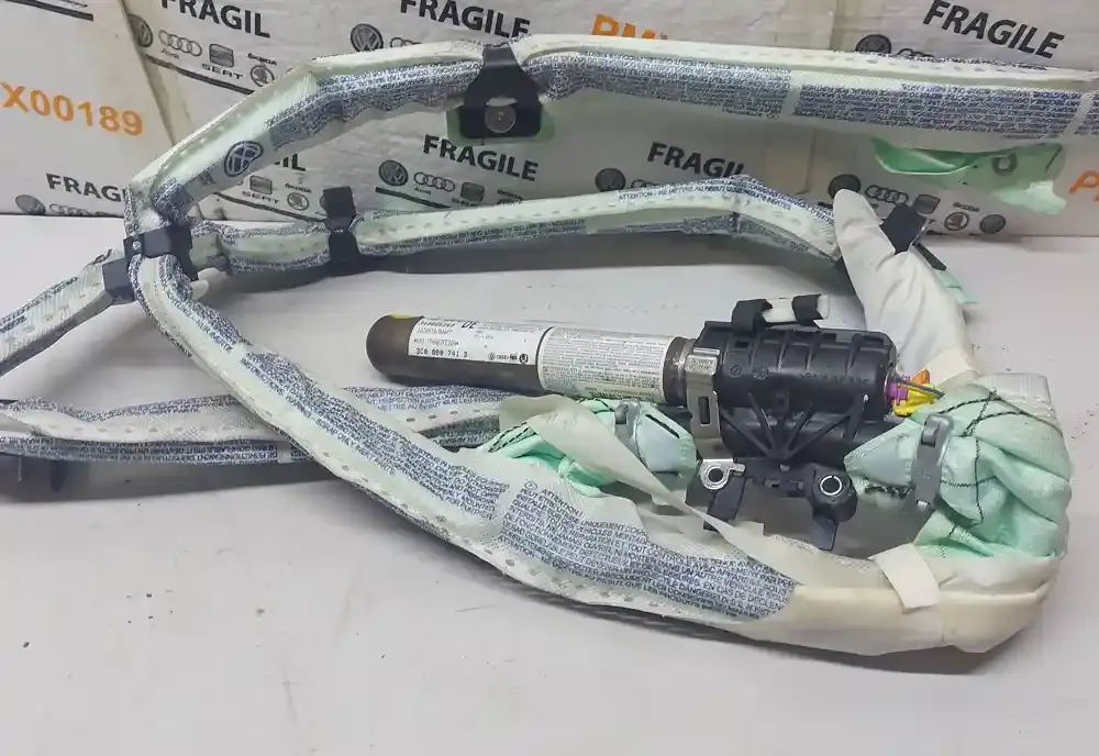 1024573690403 штора подушек безопасности Volkswagen PASSAT B6 2007