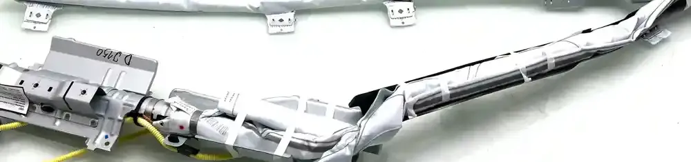 617785900 штора подушек безопасности Toyota Land Cruiser (J150) 2019