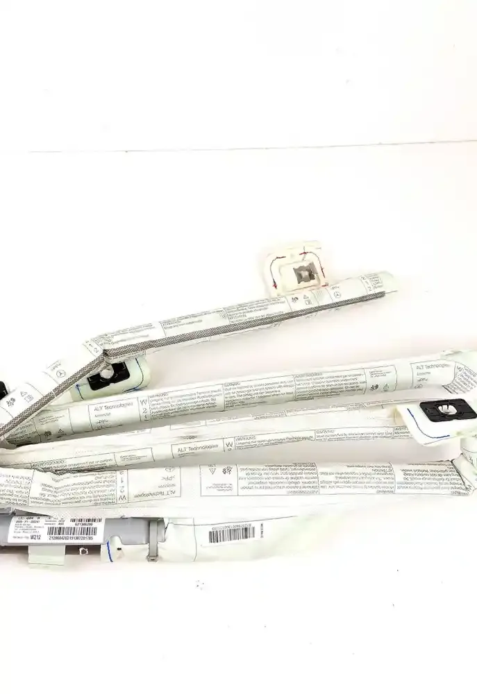 A21286042021 штора подушок безпеки Mercedes-Benz E W212 2014