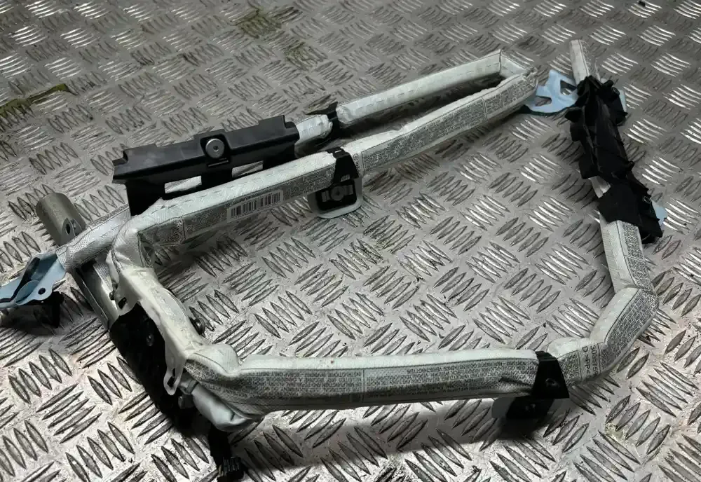 8569668 штора подушек безопасности BMW 3 E90 E91 2008