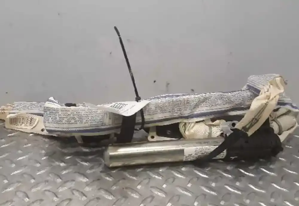 LAV70480483 штора подушок безпеки Opel Corsa D 2006