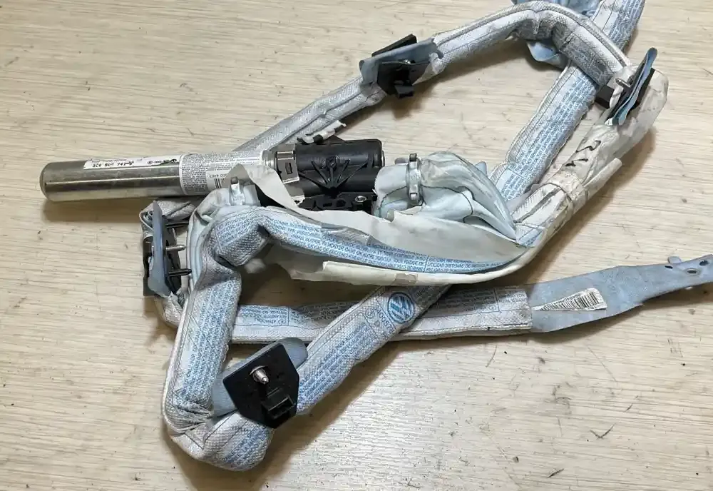 1016205530220 штора подушек безопасности Volkswagen PASSAT B6 2007