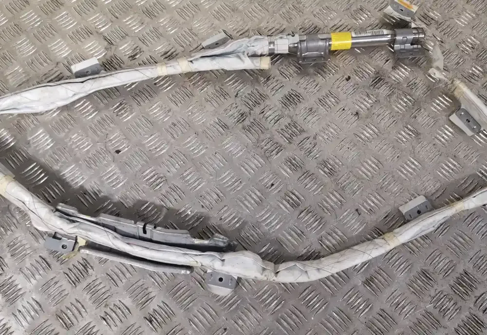 605681107QJ1 штора подушок безпеки Mitsubishi Lancer X 2009