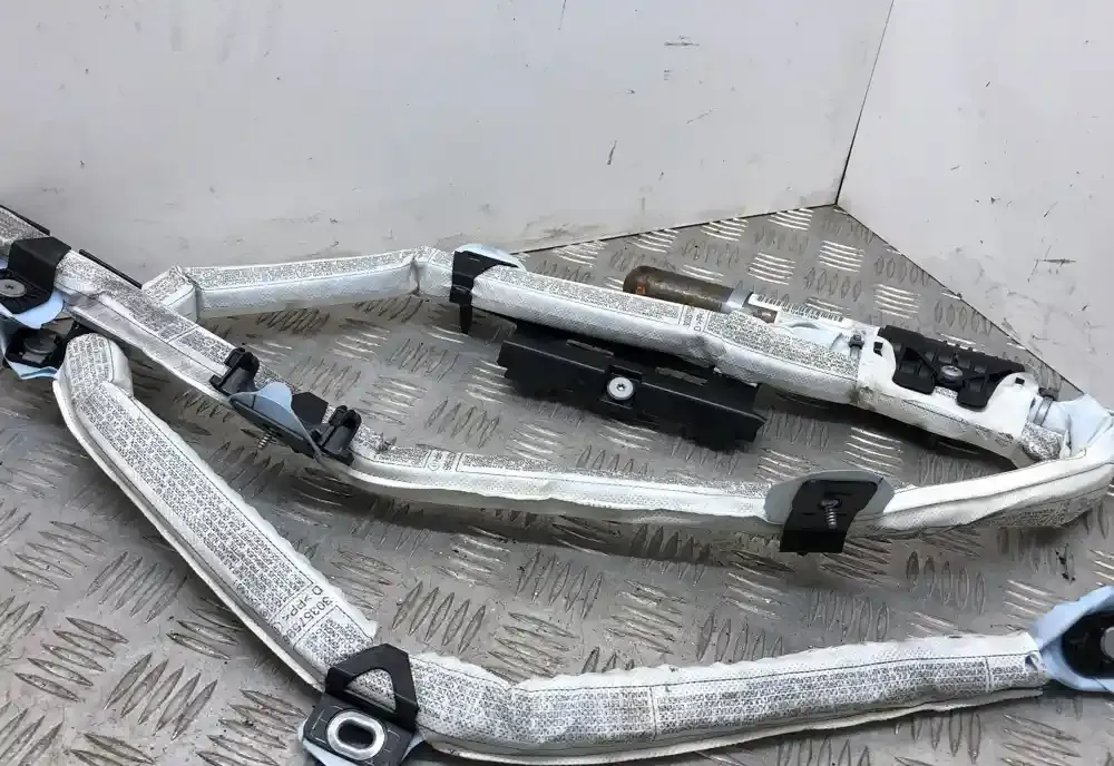 10B1249B17498 штора подушек безопасности BMW 3 E90 E91 2011
