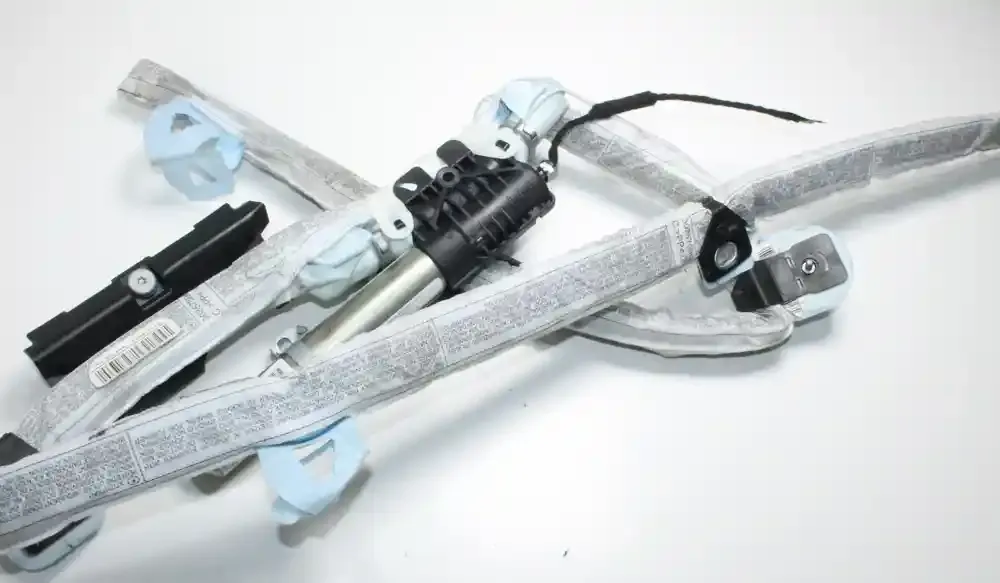 30380424B штора подушок безпеки BMW 3 E90 E91 2006