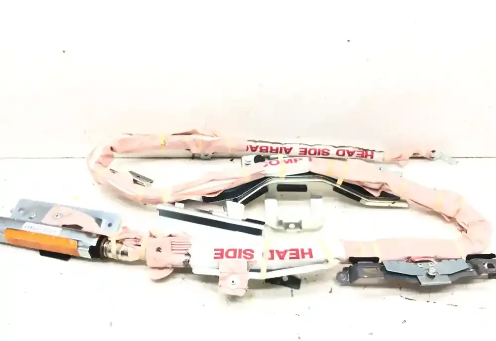 WYN1N000233 штора подушок безпеки Subaru Outback 2012