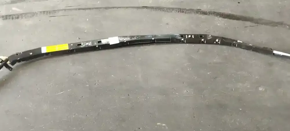 24451357RH штора подушок безпеки Opel Astra H 2004