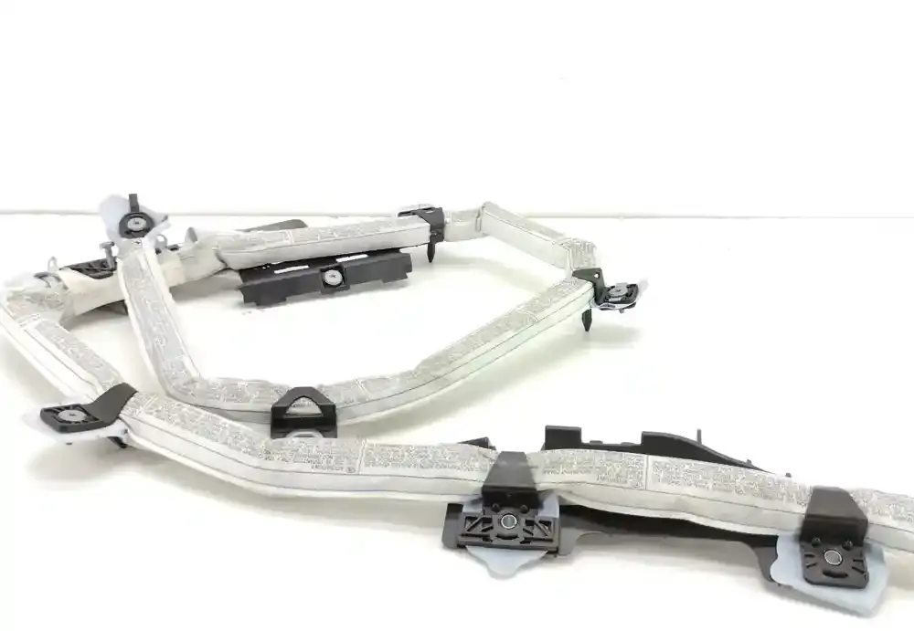 10B0289B1187F штора подушек безопасности BMW 3 E90 E91 2010