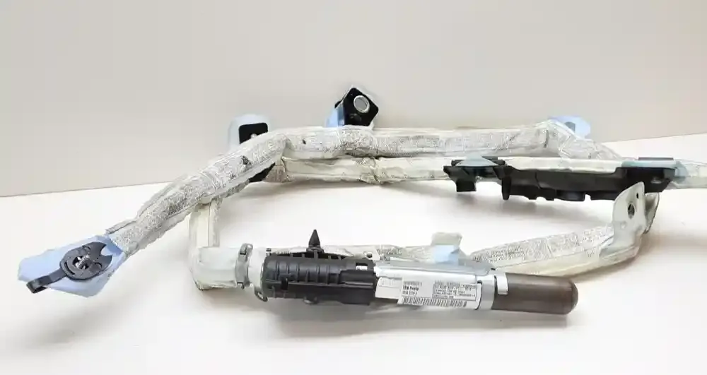 30357696 штора подушок безпеки BMW 3 E90 E91 2009