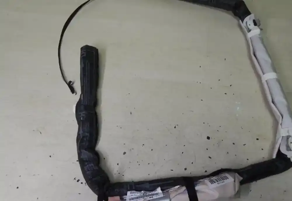 M1066 штора подушок безпеки Citroen C3 2011