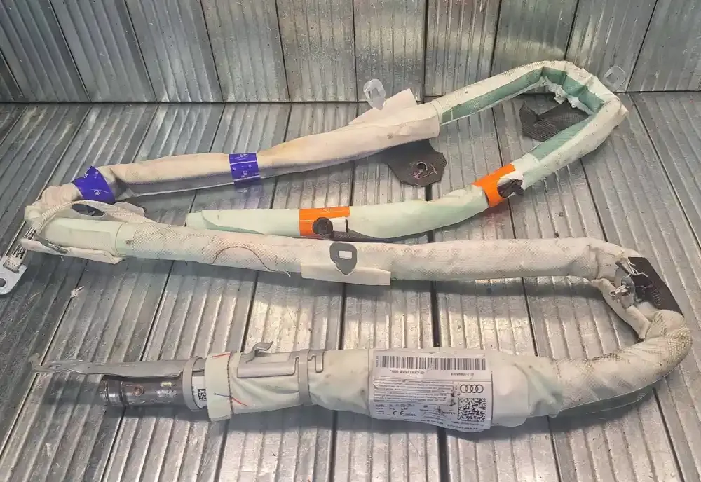 8W9880741D штора подушек безопасности Audi A4 S4 B9 2018