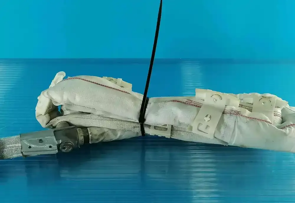 SHI12AXHE штора подушек безопасности BMW 6 E63 E64 2005