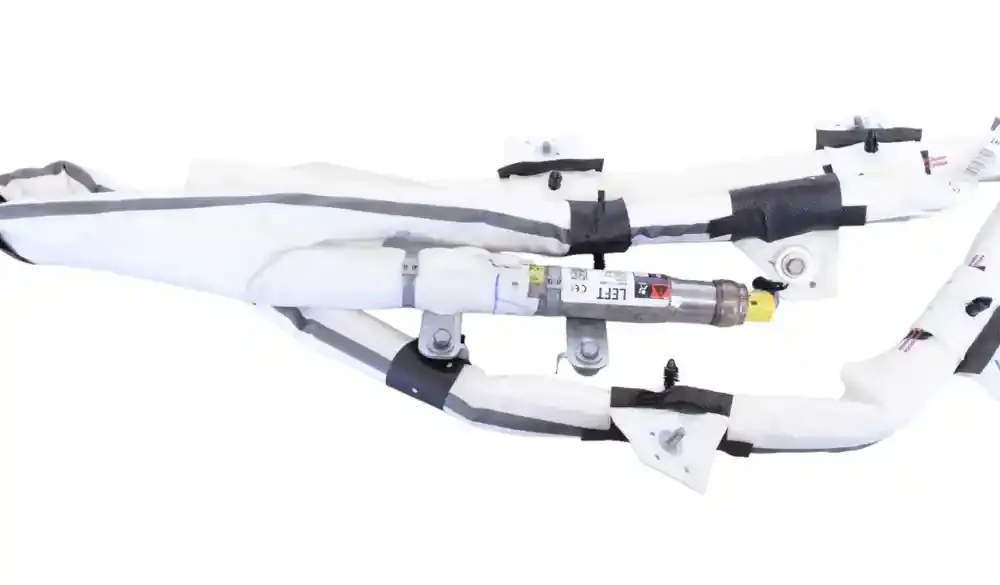 1077827CNF штора подушок безпеки Tesla Model 3 2023