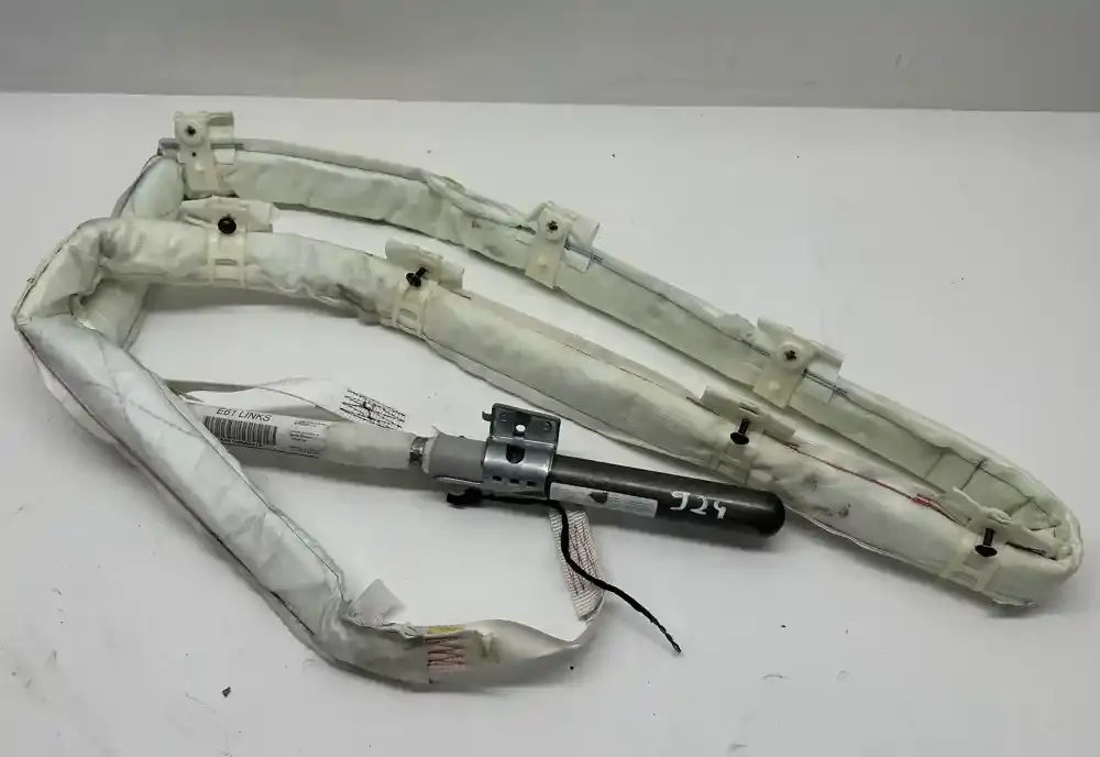 84913688901P штора подушок безпеки BMW 5 E60 E61 2007