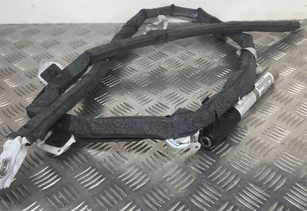 30358169C штора подушок безпеки BMW X3 E83 2005