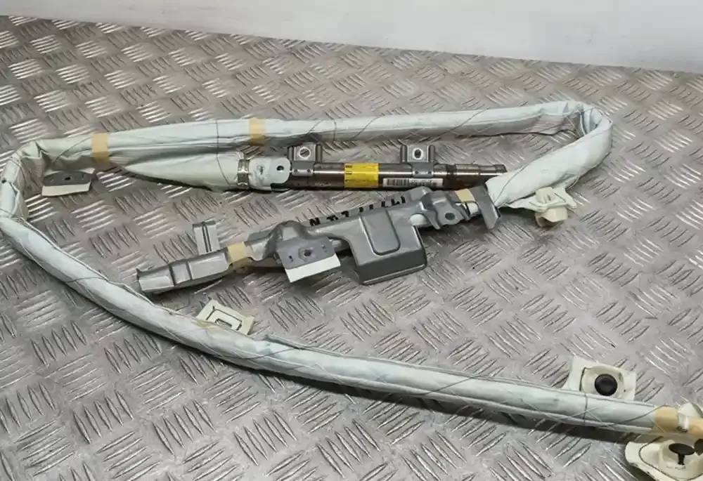 1J0Z72911QA3 штора подушек безопасности Toyota Auris 150 2010