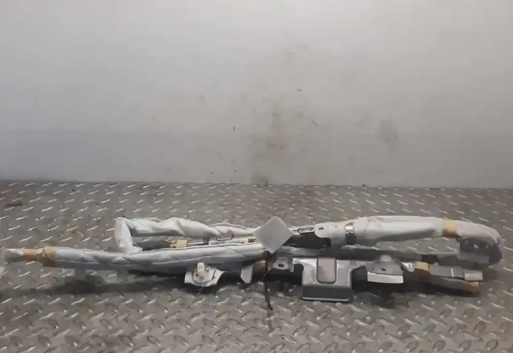 1J0H64408QA2 штора подушек безопасности Toyota Auris E210 2007