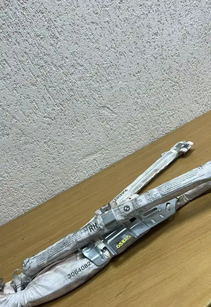 D5825 штора подушок безпеки BMW 7 F01 F02 F03 F04 2012