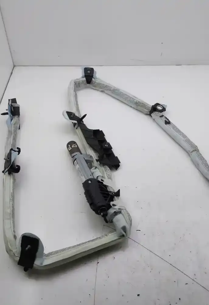 1047741440040 штора подушок безпеки BMW 3 E90 E91 2010