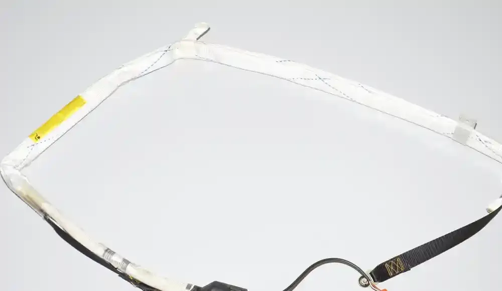 8217624 штора подушек безопасности BMW 5 E39 2000