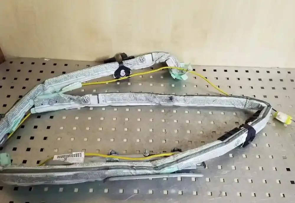 34015593 штора подушок безпеки Volkswagen Touran I 2007