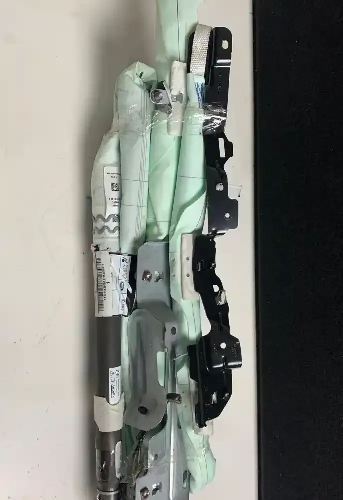 625163301 штора подушек безопасности Land Rover Discovery Sport 2016