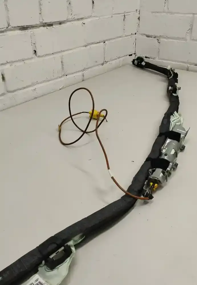 34016775C штора подушок безпеки Ford Focus 2009