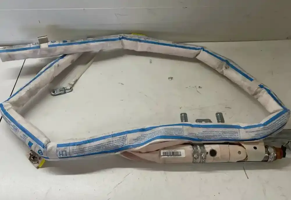 11B027XT0434 штора подушок безпеки BMW 5 F10 F11 2010