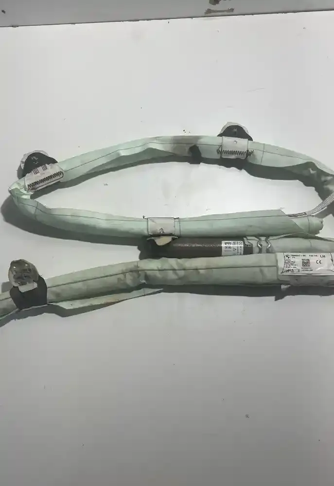 84739032702 штора подушек безопасности BMW 2 F22 F23 2014