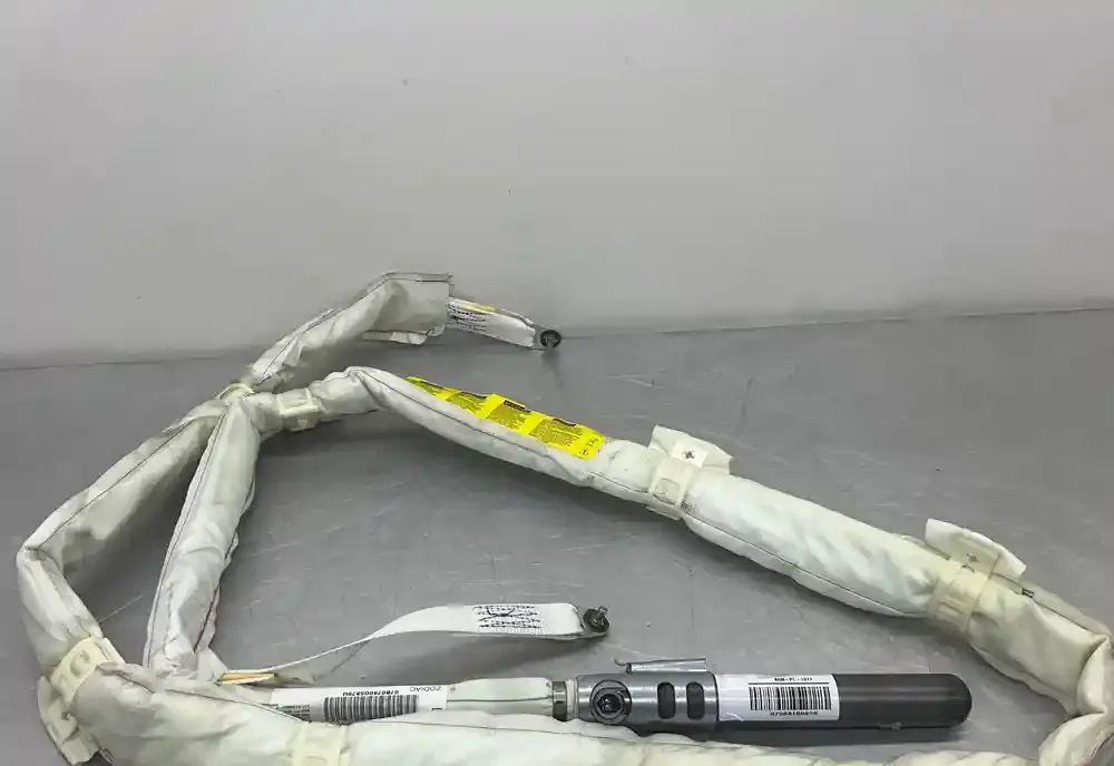 85913016401I штора подушек безопасности BMW 5 E60 E61 2008