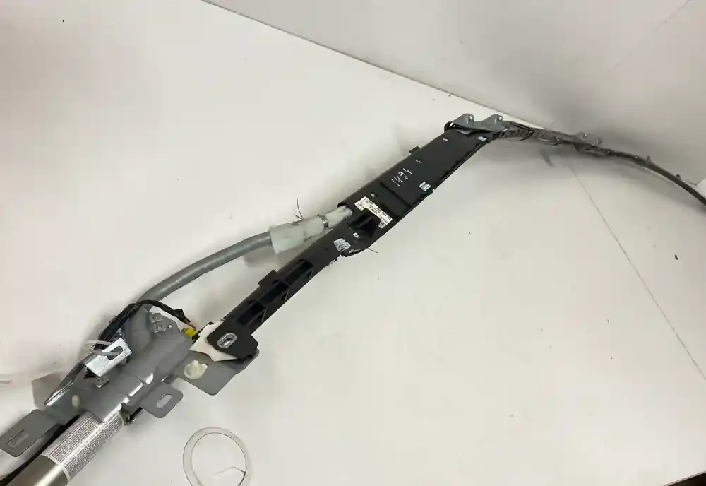 305333199AA штора подушек безопасности Opel Vectra C 2007