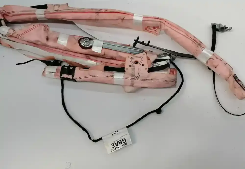2474206 штора подушек безопасности Ford Focus 2021